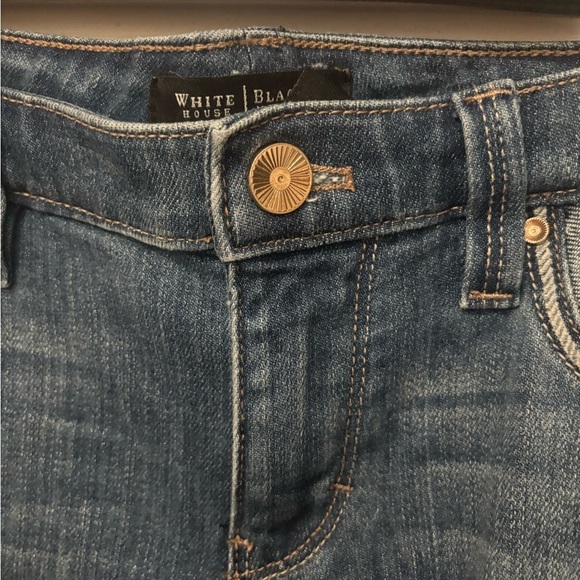 White House Black Market Girlfriend Jean Shorts Distressed Cuffed - Picture 9 of 11